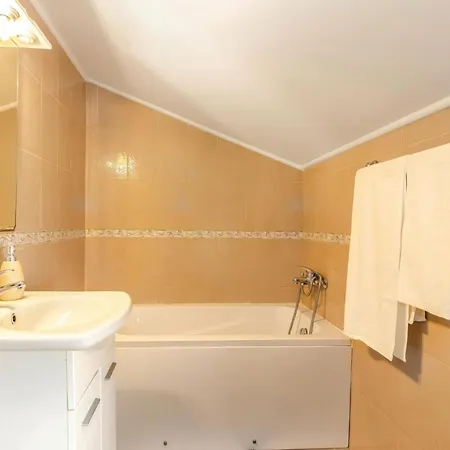 2 Bedroom Lovely In Apartmán *