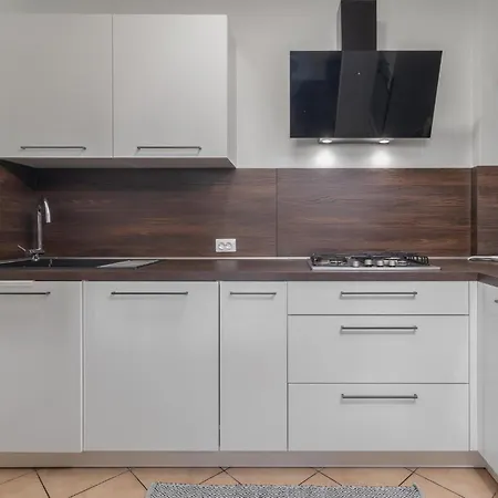 2 Bedroom Lovely In